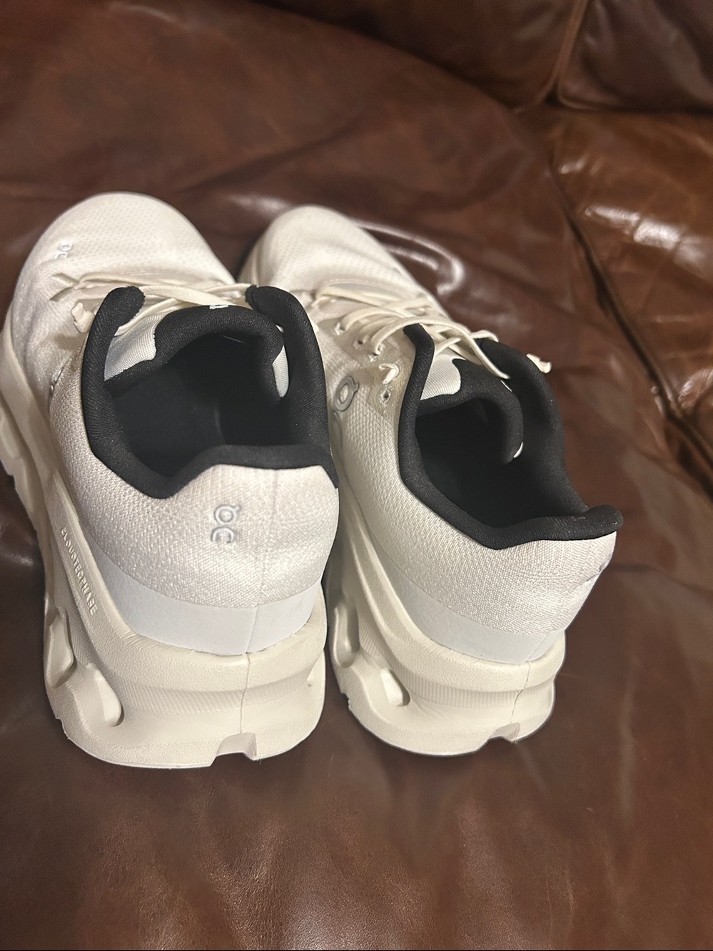 On Cloudtilt Running Shoes size 7.5 - Picture 4 of 7